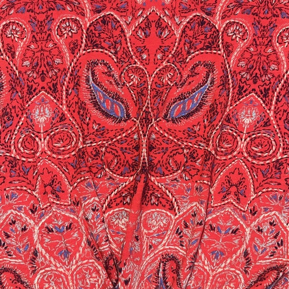 Shirt - Picture 2 of 8